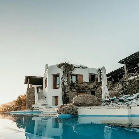 The Saltwater Pool - Mykonos Villa *